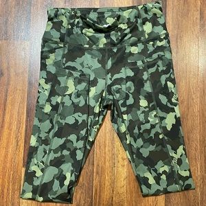 Never worn full length avia workout leggings